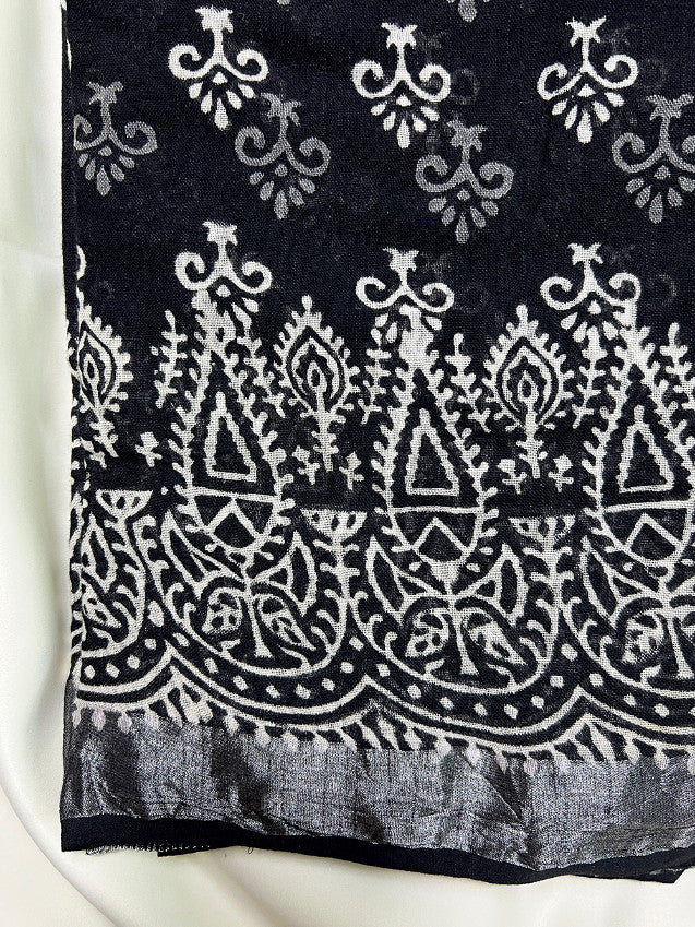 Black Motifs Linen Saree